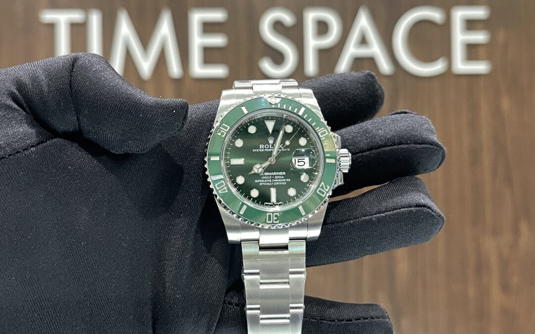 EXCELLENT Condition Rolex Submariner 116610LV Hulk 40mm Green Dial 