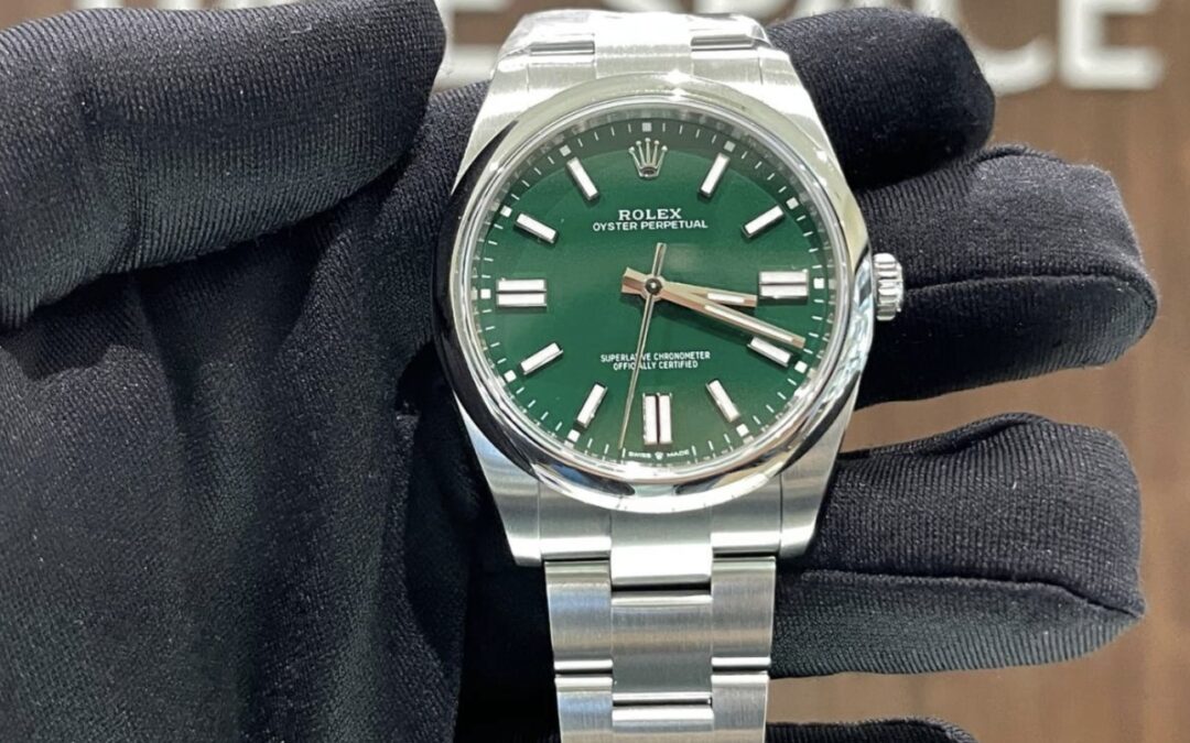 BRAND NEW Rolex Oyster Perpetual 124300 Green dial 41mm 